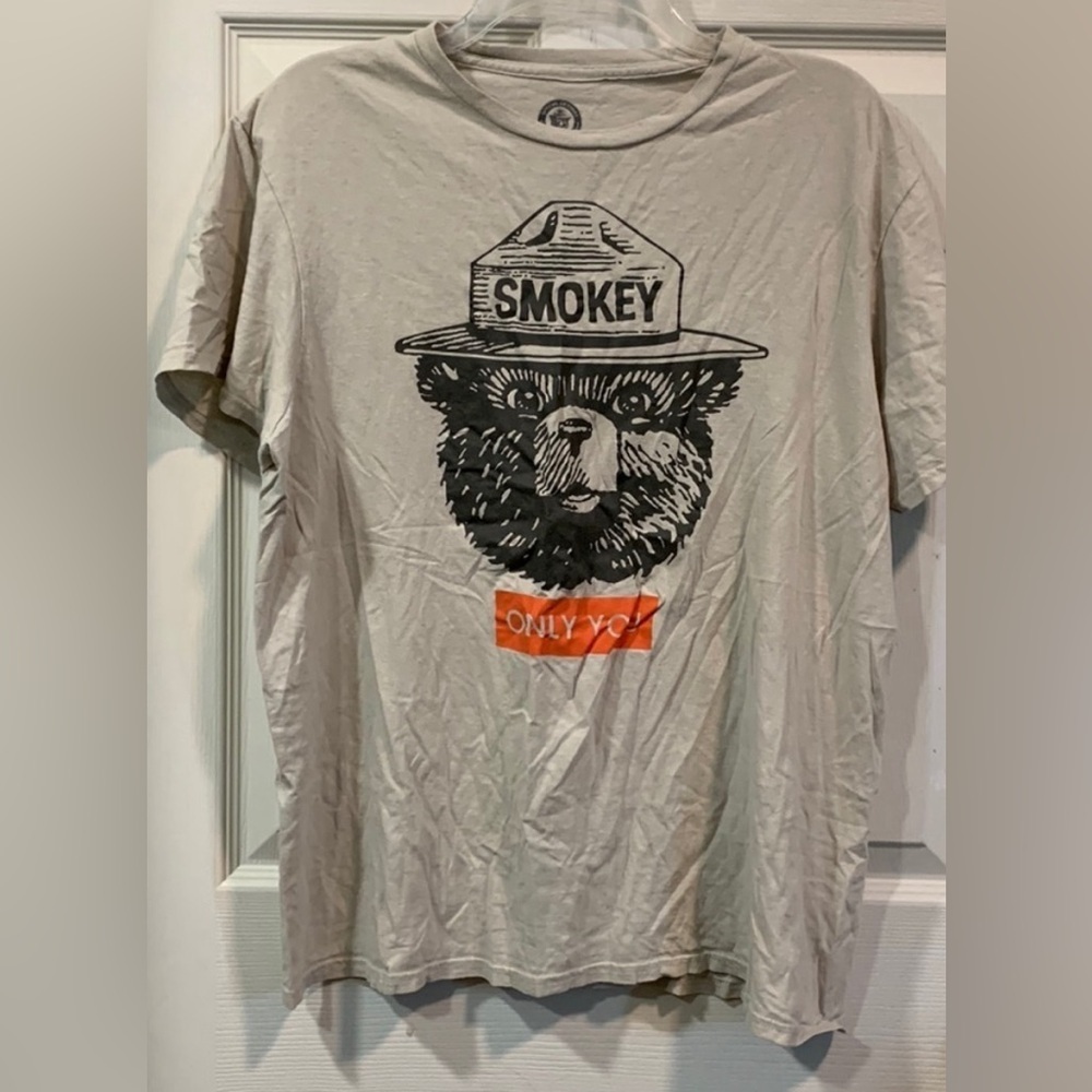 Official Licensee Smokey the Bear Only You Retro t-Shirt, sz Large